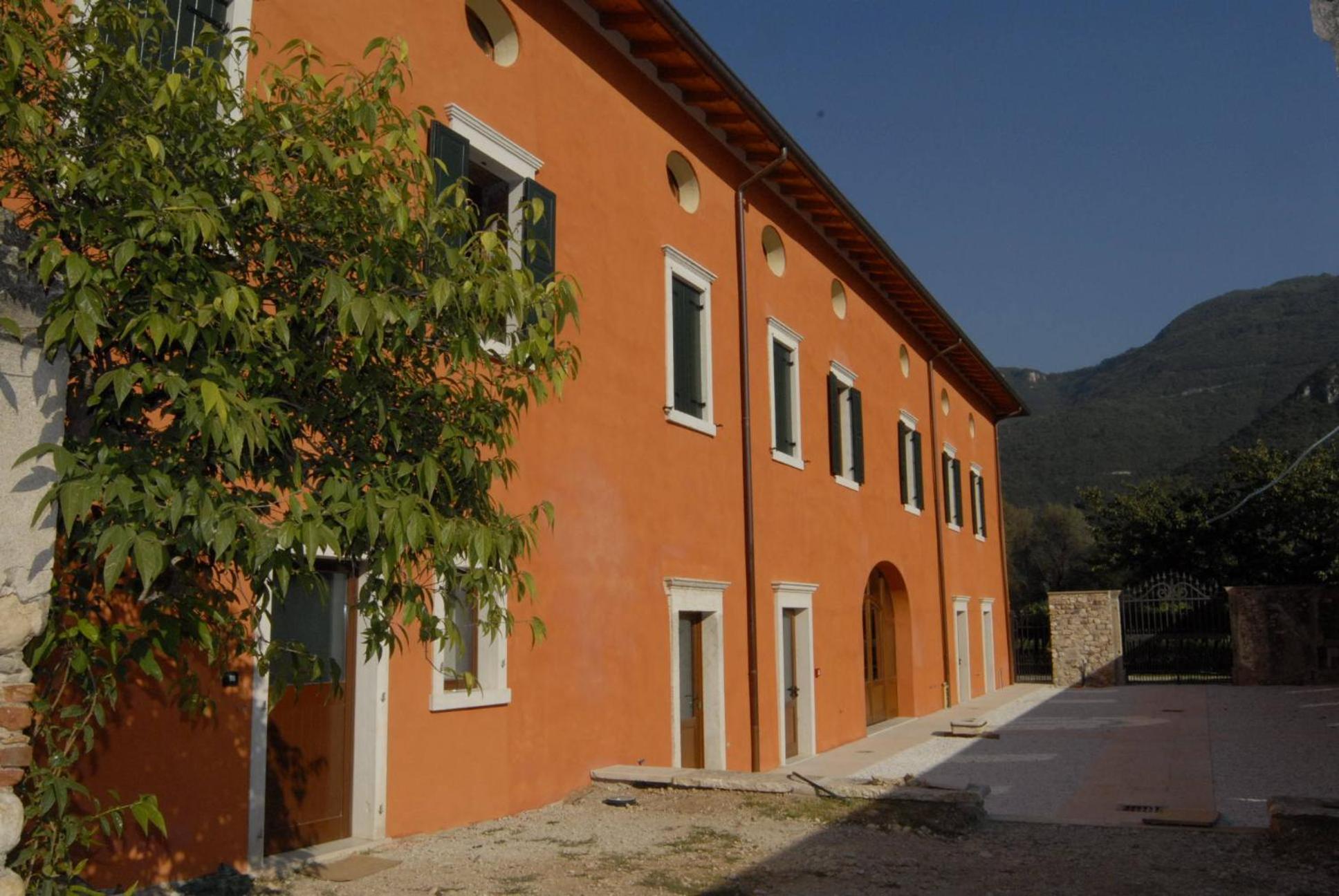 Agriturismo Al Palazzo Rivalta di Brentino Exterior photo
